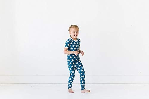 Пижамный комплект KicKee Pants 4 юли, годината на Реколтата Звезда и Лента в американската лента, Къс Ръкав, Дълги Панталони, Пижами Облегающая